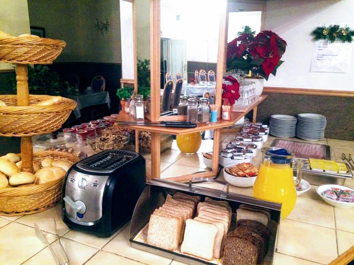 Hotel Wertheim プラハ エクステリア 写真