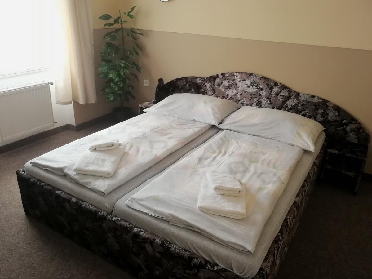 Hotel Wertheim プラハ エクステリア 写真