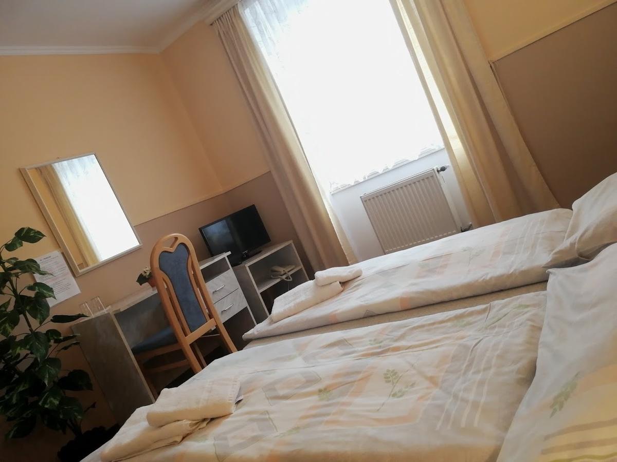 Hotel Wertheim プラハ エクステリア 写真