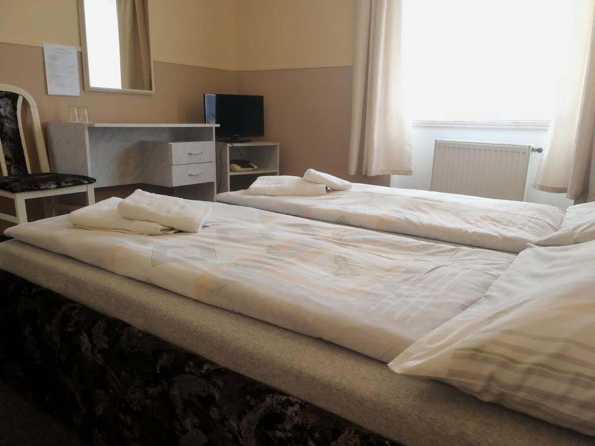 Hotel Wertheim プラハ エクステリア 写真