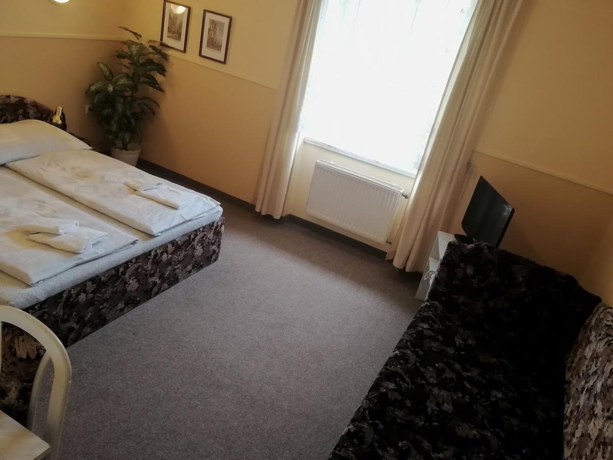 Hotel Wertheim プラハ エクステリア 写真