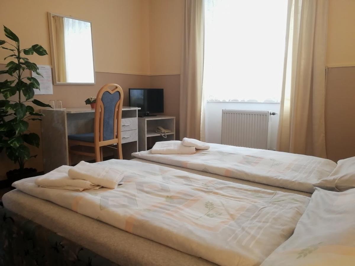 Hotel Wertheim プラハ エクステリア 写真